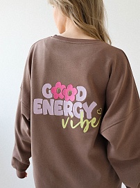Свитшот с О-вырезом с вышивкой на спине Good energy vibe в Краснодаре